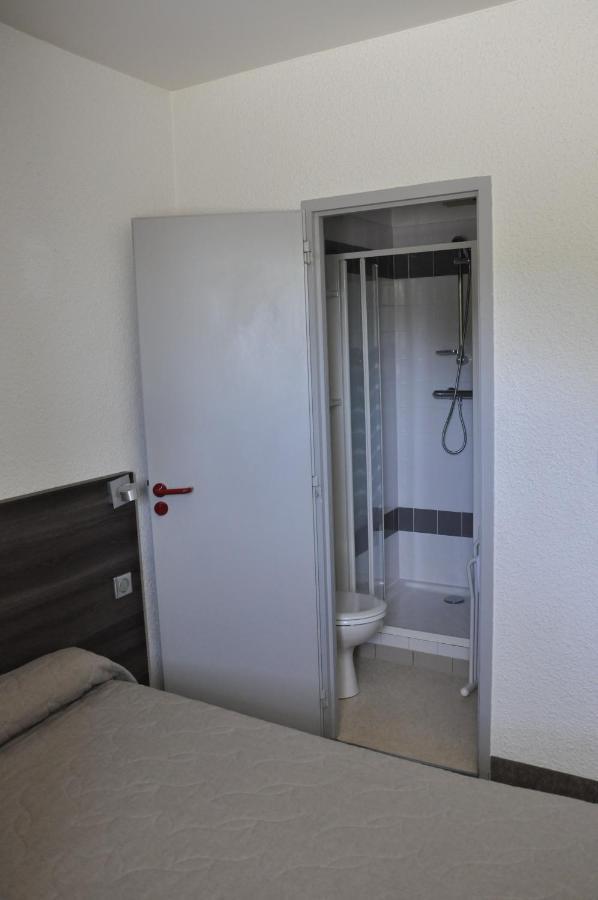 Hotel Henri 4 Rostrenen Zewnętrze zdjęcie