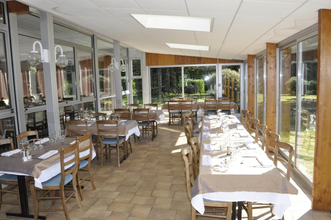 Hotel Henri 4 Rostrenen Zewnętrze zdjęcie